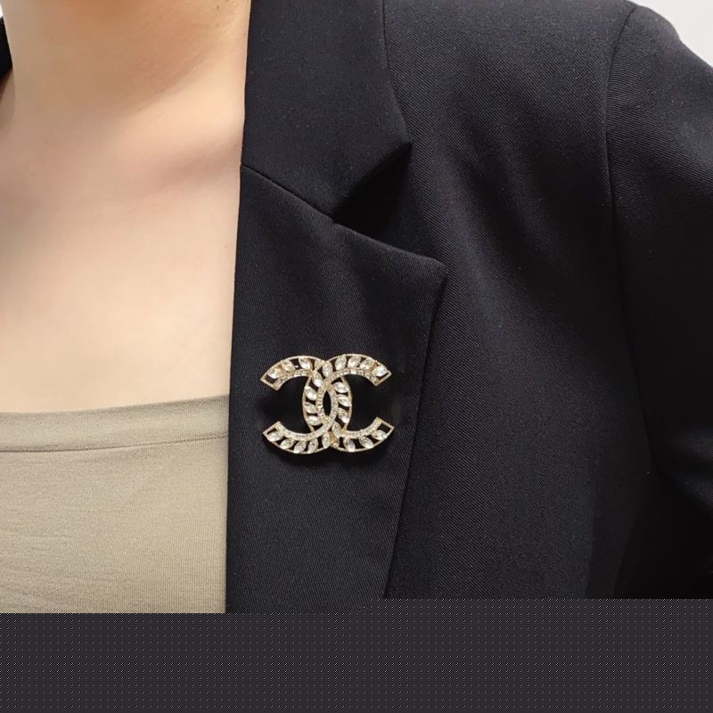 Ch*el brooches
